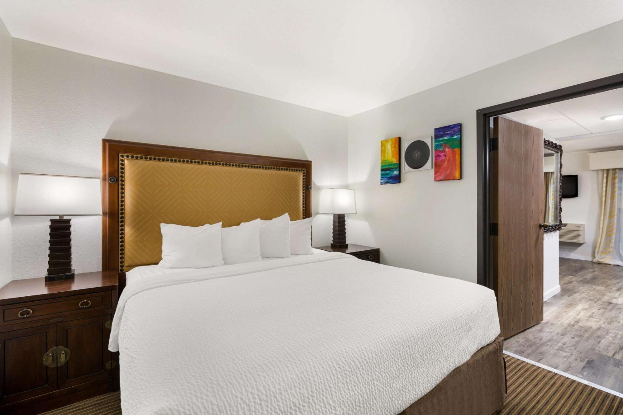 Revel Hotel Minot - Surestay Collection By Best Western Ngoại thất bức ảnh