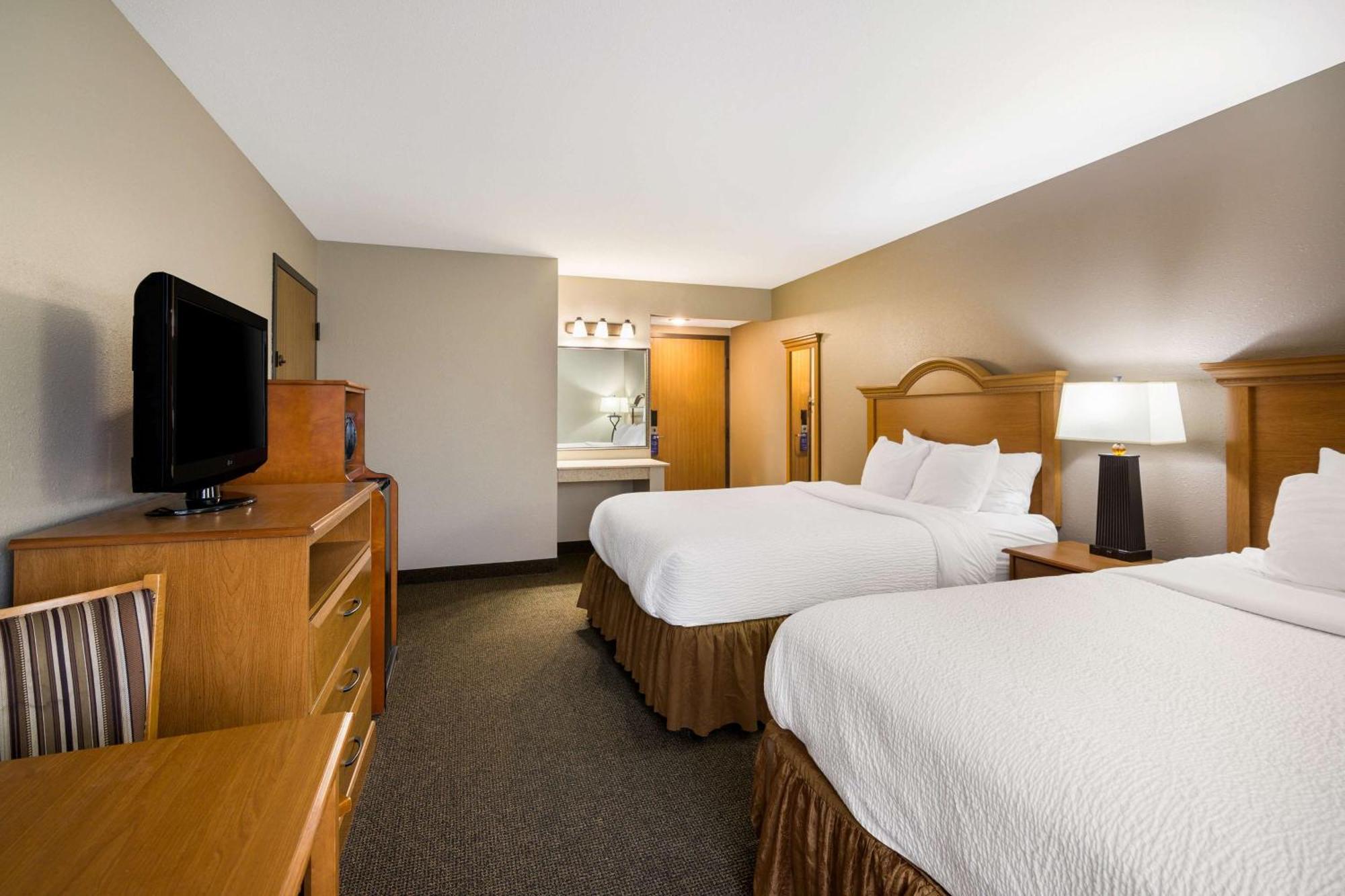 Revel Hotel Minot - Surestay Collection By Best Western Ngoại thất bức ảnh