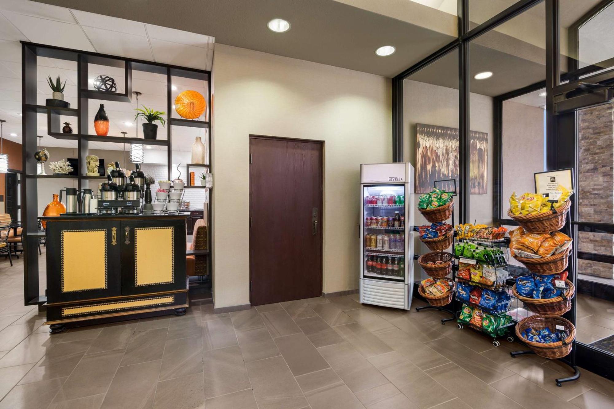 Revel Hotel Minot - Surestay Collection By Best Western Ngoại thất bức ảnh